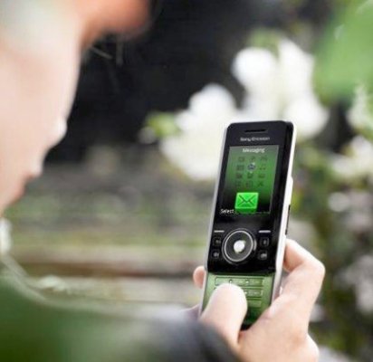 Premieră Cosmote: Primul abonament de telefon nelimitat